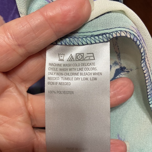 Colleen Lopez Chiffon Lily Topper - Picture 2 of 13